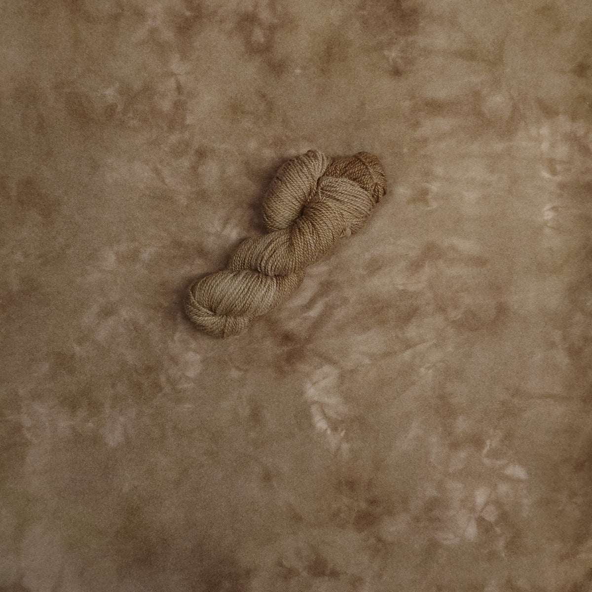 Chocolate 01 M Hand Dyed Wool Yarn (Wholesale)