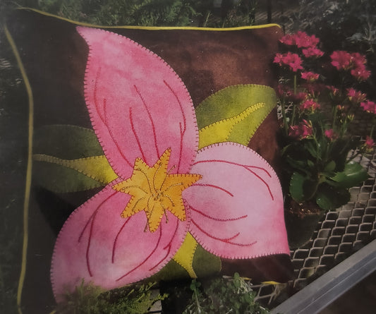 CLEARANCE | Trillium Pillow Pattern