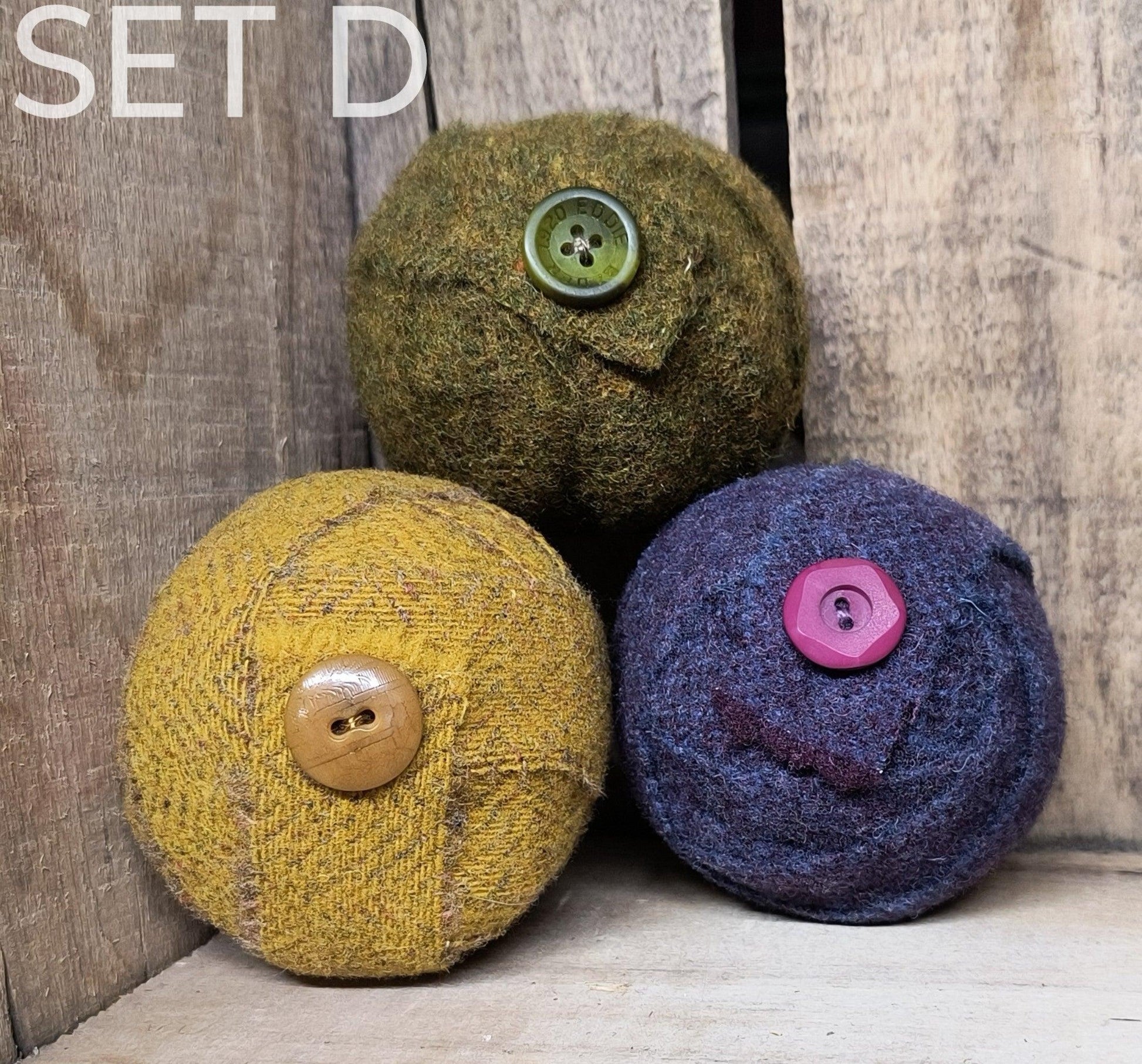 WOOL BALLS & BUTTONS Kit - All About Ewe Wool Shop