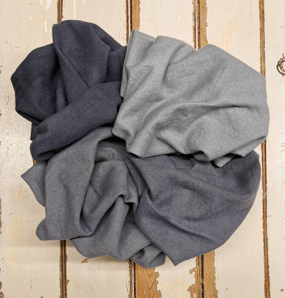 DOVE 03 Hand Dyed Wool - All About Ewe Wool Shop