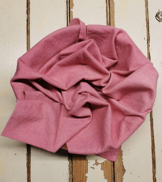 WINE ROSE 02 Hand Dyed Wool - All About Ewe Wool Shop